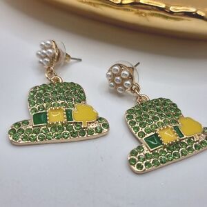 Bling WEE LEPRECHAUN HAT bling rhinestone & pearl earrings